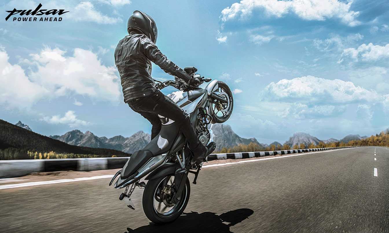 Pulsar NS 200 FI