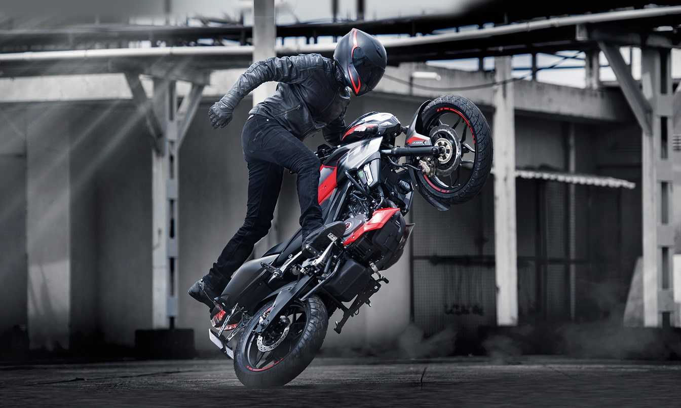 Pulsar NS 200